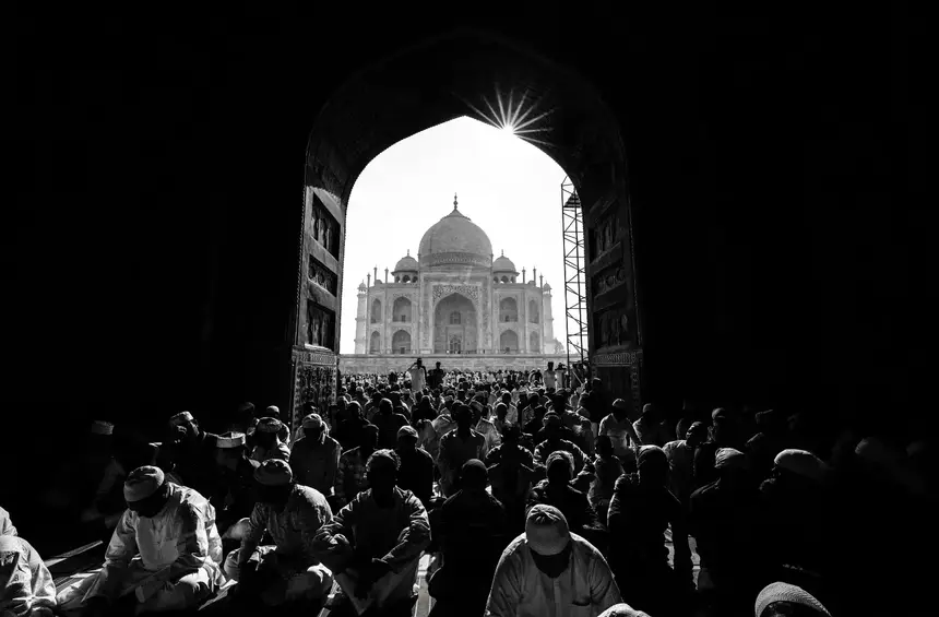 Young Photographer Anwar,From Kerala Wins  prestigious UAE Photography Award  AED  100,000 (approximately INR 23 lakh)