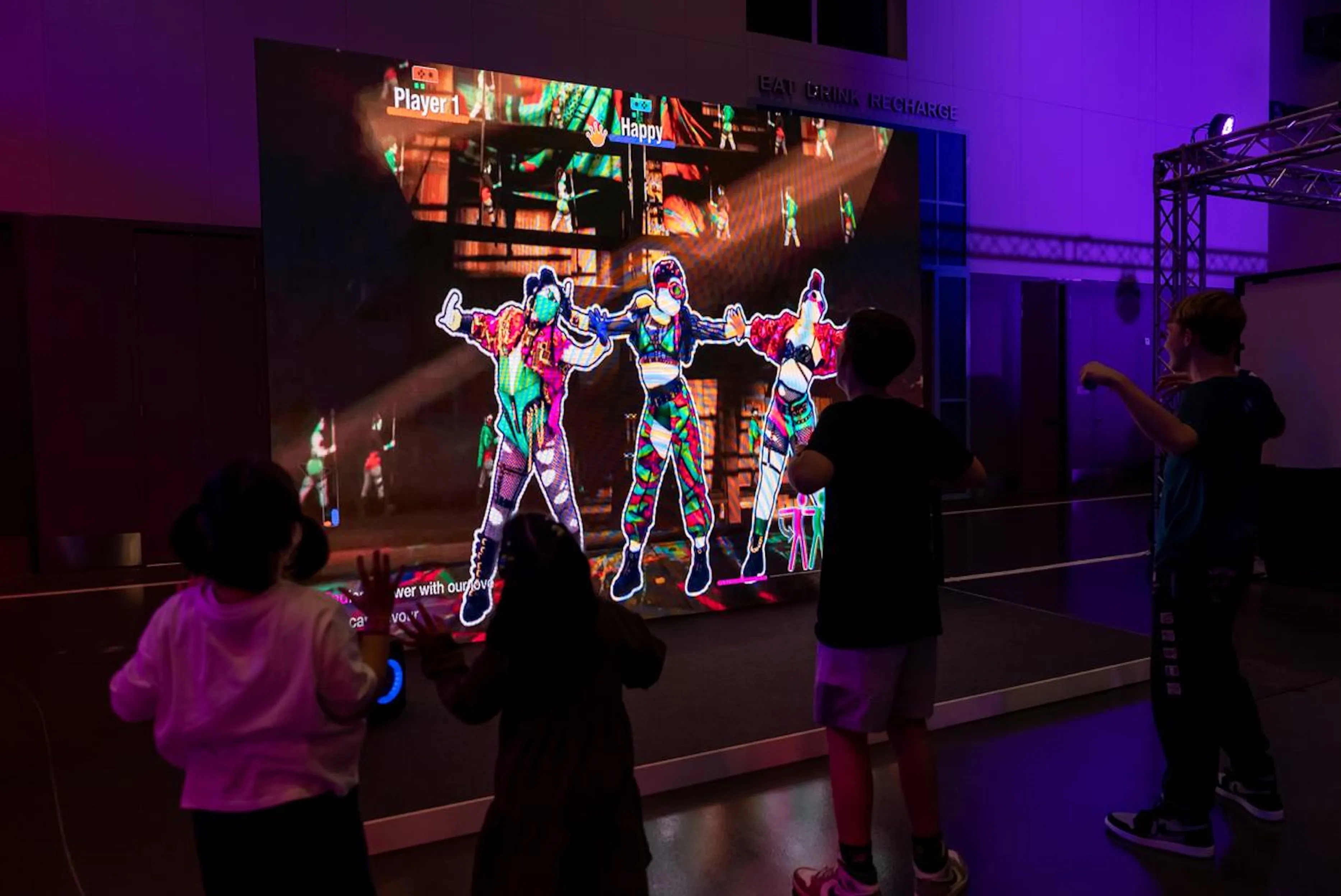 DEF 2025's Epic Opening Week Powers Up Dubai With Endless Fun, Iconic Citywide Experiences, Mega Prizes, and More