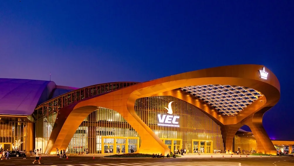 Vingroup Awarded First-Class Labor Order For Outstanding Achievements In Developing The National Exhibition Fair Center